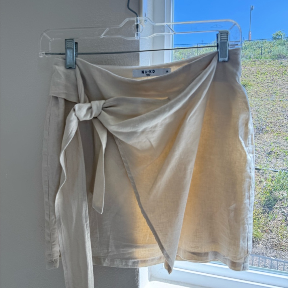 NA-KD Cream Wrap Skirt